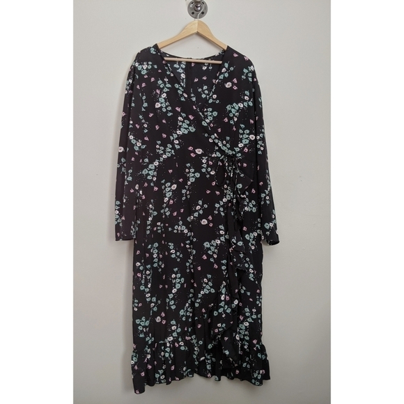 🆕 Nasty Gal Bud of Been There Plus Floral Dress - Picture 2 of 11